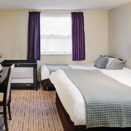 Premier Inn Huddersfield West Exterior foto