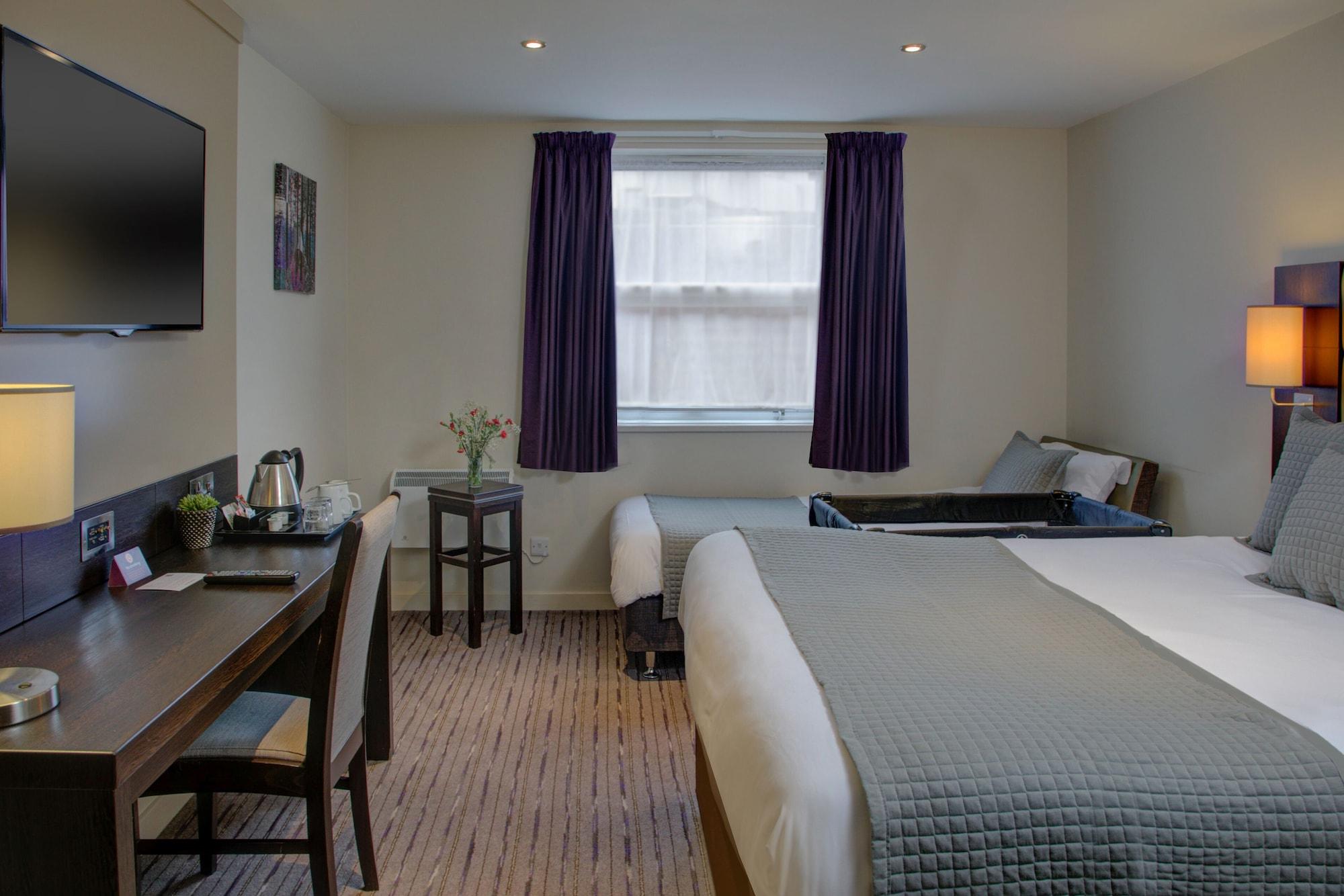 Premier Inn Huddersfield West Exterior foto
